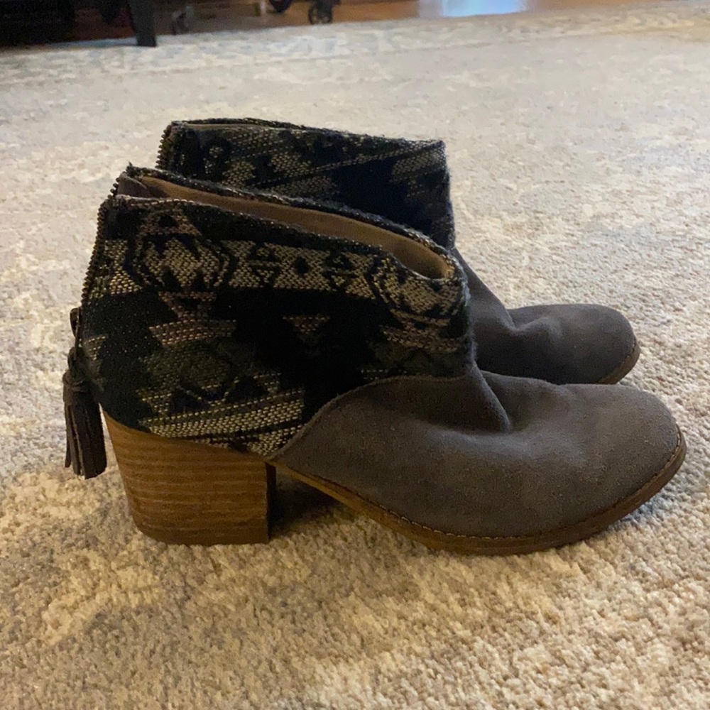 Toms booties